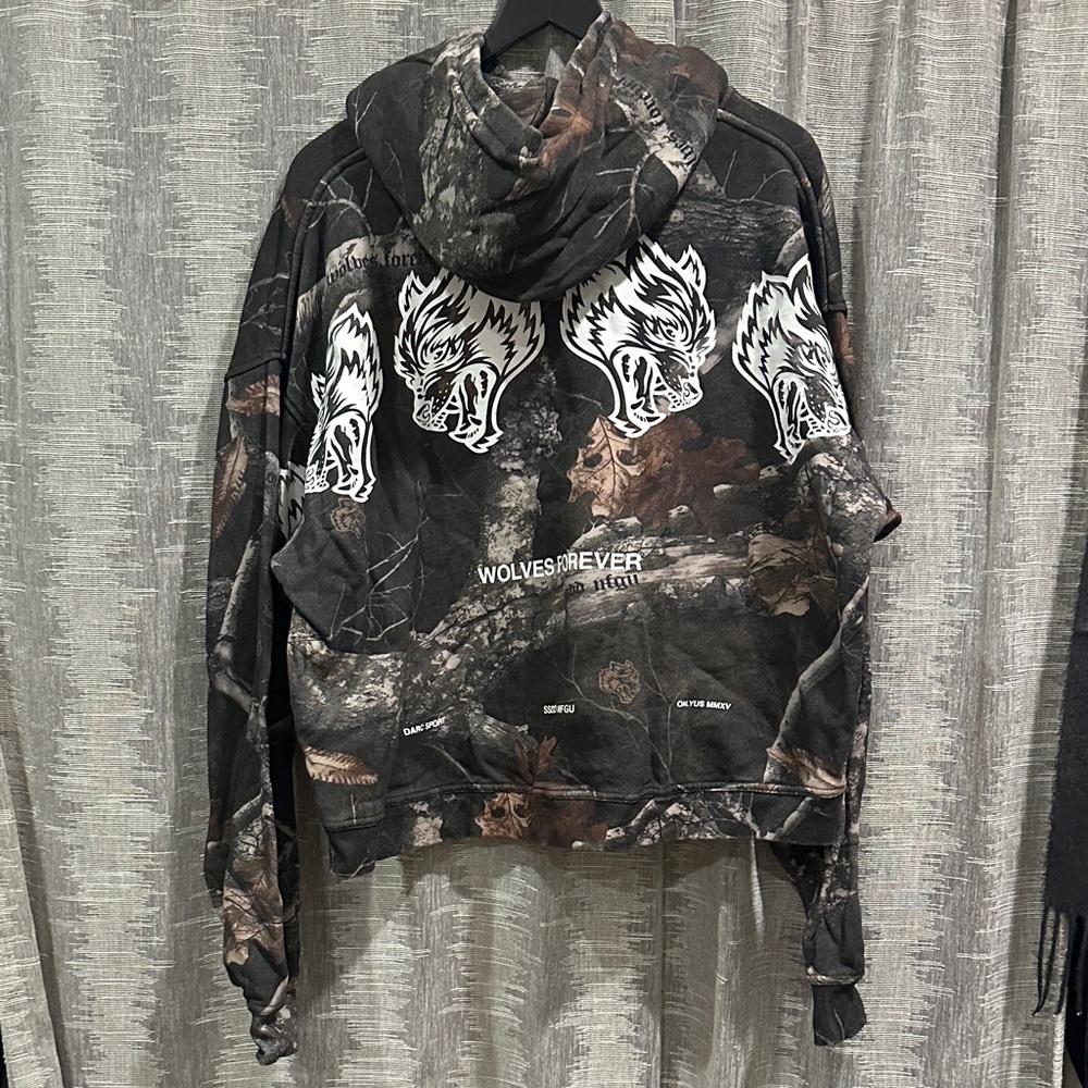 Darc Sport Graphic Camouflage Cropped Boxy Hoodie